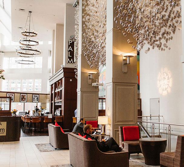 Swissotel Chicago lobby